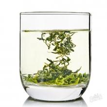 Kaip teisingai užvirinti žaliąją arbatą, nauda ir žala organizmui